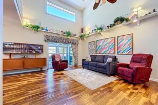14711 Tall Tree Dr, Lutz, FL 33559 - Photo 10