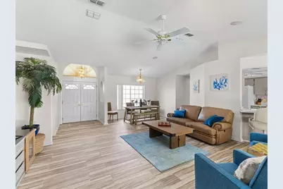 8052 Spring Hill Drive, Spring Hill, FL 34606 - Photo 12