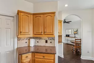 7340 Brightwaters Ct, New Port Richey, FL 34652 - Photo 16