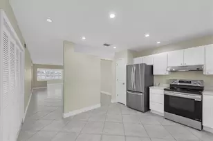 8 Glencoe Pl, Dunedin, FL 34698 - Photo 12