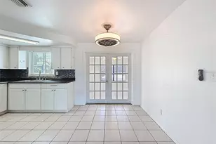 4130 Crestfield Ave, Holiday, FL 34691 - Photo 10
