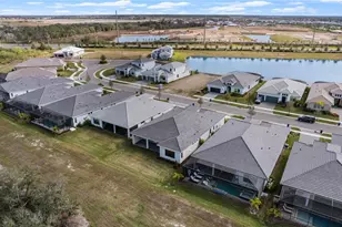18225 Cresswind Ter, Lakewood Ranch, FL 34211 - Photo 36