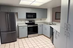 1913 Whispering Way, Tarpon Springs, FL 34689 - Photo 8
