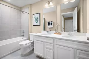 12530 Amber Crk Cir, Lakewood Ranch, FL 34211 - Photo 12