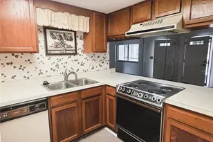 1775 Cupecoy Cir, Lutz, FL 33558 - Photo 14