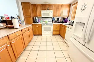 10537 Linger Ln, Orlando, FL 32821 - Photo 2
