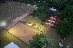 8606 Boyt Rd, Zephyrhills, FL 33540 - Photo 2