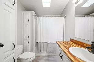 8606 Boyt Rd, Zephyrhills, FL 33540 - Photo 26