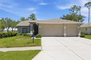 18744 Bellevista Ct, Hudson, FL 34667 - Photo 4