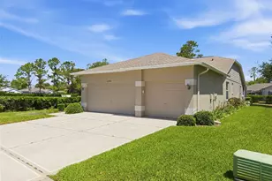 18744 Bellevista Ct, Hudson, FL 34667 - Photo 2