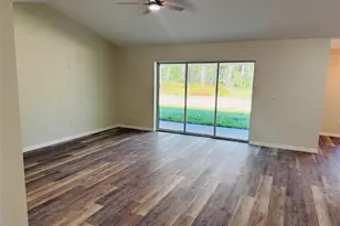 13465 Canyon Swallow Rd, Weeki Wachee, FL 34614 - Photo 12