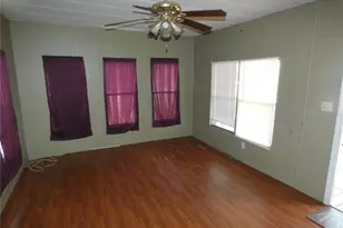 9405 Loras St, New Port Richey, FL 34654 - Photo 10