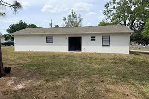 13186 Thrush St, Spring Hill, FL 34609 - Photo 2