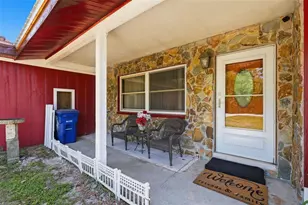 764 NE 13th St, Crystal River, FL 34428 - Photo 2
