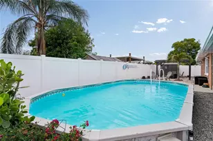 5330 Dove Dr, New Port Richey, FL 34652 - Photo 2