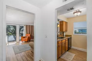 9001 Tudor Dr, Tampa, FL 33615 - Photo 10