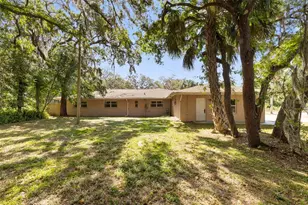 8976 Lake Dr, New Port Richey, FL 34654 - Photo 26