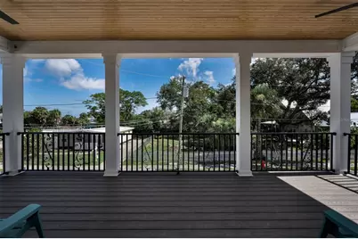 158 E Spruce Street, Tarpon Springs, FL 34689 - Photo 8