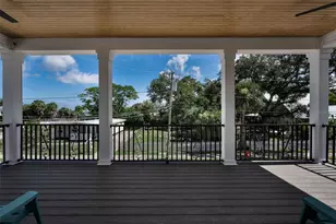 158 E Spruce St, Tarpon Springs, FL 34689 - Photo 8