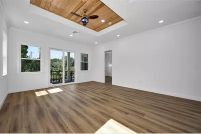 158 E Spruce Street, Tarpon Springs, FL 34689 - Photo 18