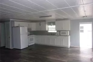 12017 Cartwright Dr, Hudson, FL 34667 - Photo 8