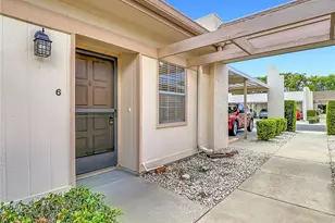 11132 Pembridge Ct, Port Richey, FL 34668 - Photo 2
