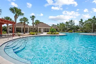 7510 Maroon Peak Dr, Ruskin, FL 33573 - Photo 2
