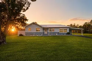 10928 W Fort Island Trail, Crystal River, FL 34429 - Photo 2