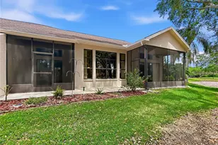 9308 Whispering Meadow Ct, New Port Richey, FL 34655 - Photo 2