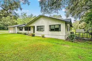 10245 E Trails End Rd, Floral City, FL 34436 - Photo 2