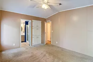 38906 Alston Ave, Zephyrhills, FL 33542 - Photo 36