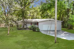 38906 Alston Ave, Zephyrhills, FL 33542 - Photo 2