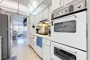 1868 Shore Dr S, South Pasadena, FL 33707 - Photo 24