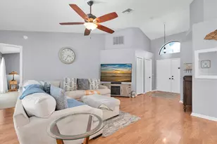 1938 Wood Thrush St, Tarpon Springs, FL 34689 - Photo 6