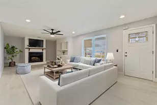 7442 Compton Ln, New Port Richey, FL 34655 - Photo 4