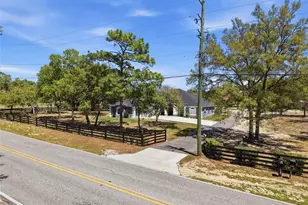18354 Monteverde Dr, Spring Hill, FL 34610 - Photo 4