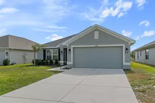 12492 Pine Bluff St, Spring Hill, FL 34609 - Photo 2