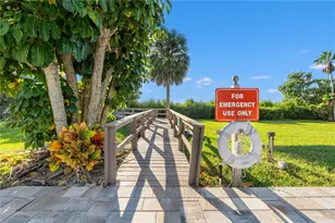 300 S Florida Ave, Tarpon Springs, FL 34689 - Photo 44