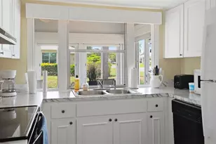 6463 Putters Cir, Spring Hill, FL 34606 - Photo 16