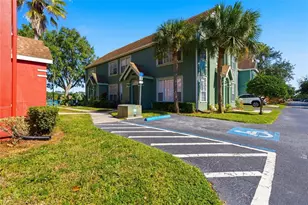 9646 Lake Chase Island Way, Tampa, FL 33626 - Photo 2