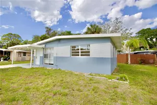 7308 Royal Palm Dr, New Port Richey, FL 34652 - Photo 2