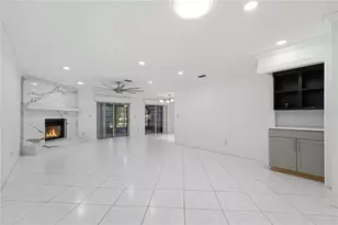3071 Bolt Dr, Palm Harbor, FL 34685 - Photo 8