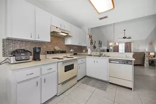 7837 Hardwick Dr, New Port Richey, FL 34653 - Photo 16
