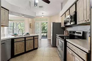 10311 Pineneedles Dr, New Port Richey, FL 34654 - Photo 4