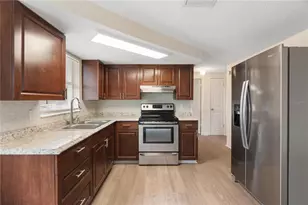 9915 Richwood Ln, Port Richey, FL 34668 - Photo 8