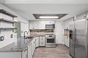 8804 Lincolnshire Dr, Hudson, FL 34667 - Photo 4