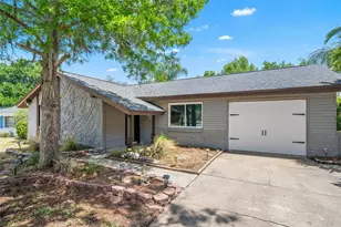 8804 Lincolnshire Dr, Hudson, FL 34667 - Photo 10