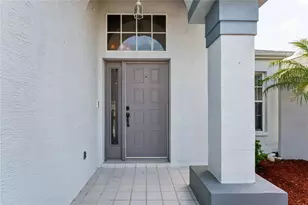 1018 Castille Dr, Spring Hill, FL 34608 - Photo 4