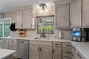 2451 Deltona Blvd, Spring Hill, FL 34606 - Photo 16