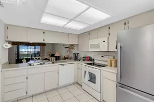 4968 Grist Mill Cir, New Port Richey, FL 34655 - Photo 8
